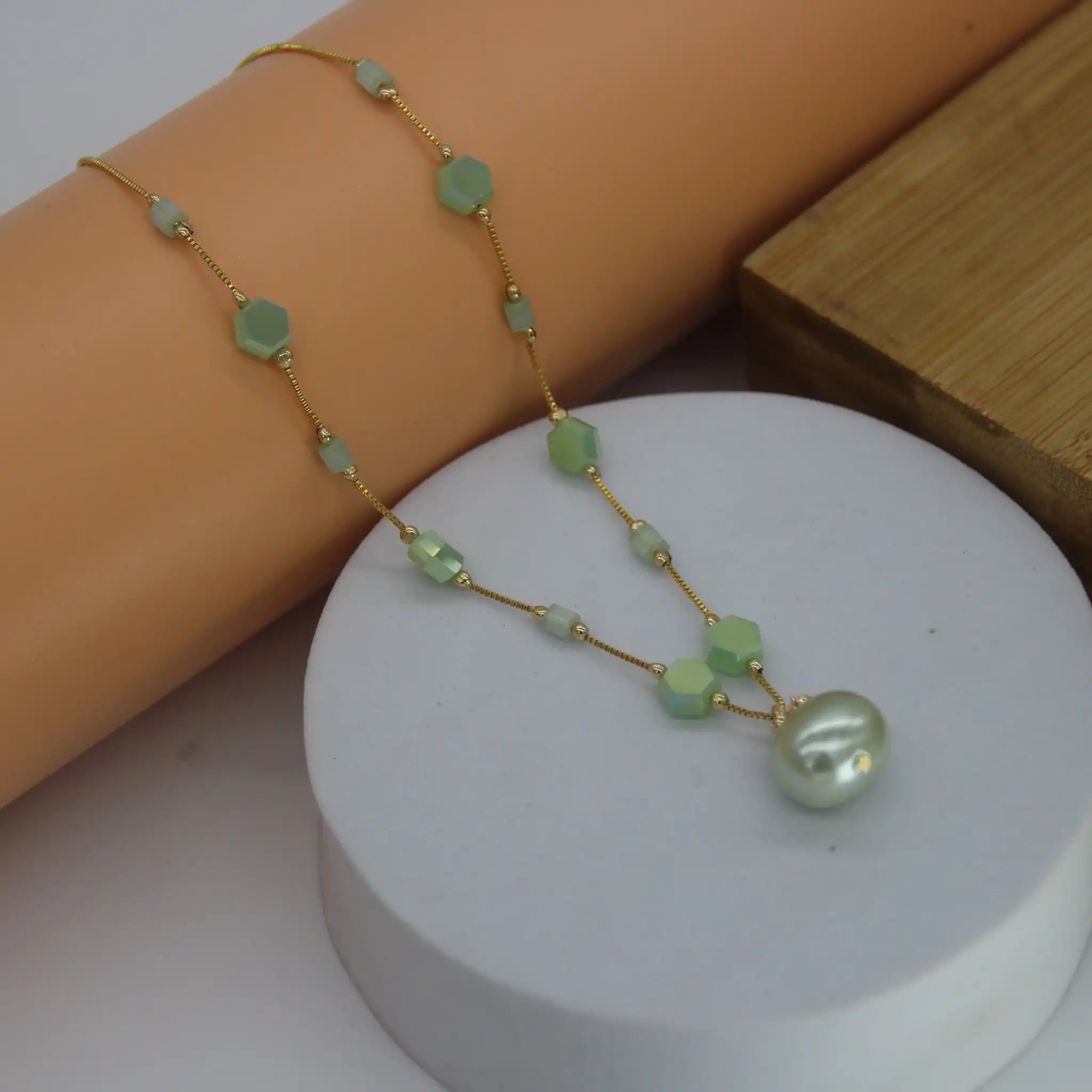 Shell Pearl Harmony Dainty Necklace