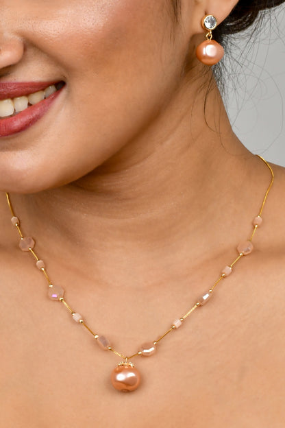 Shell Pearl Harmony Dainty Necklace