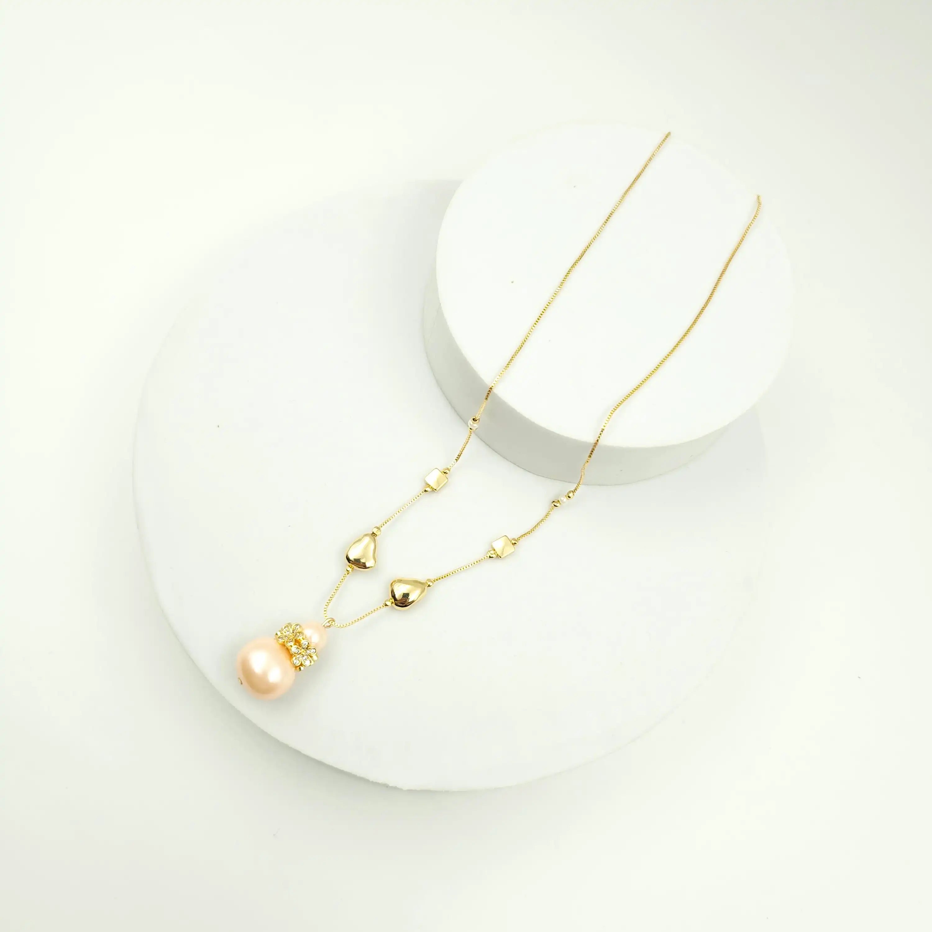 Shell Pearl Garden Dainty Necklace