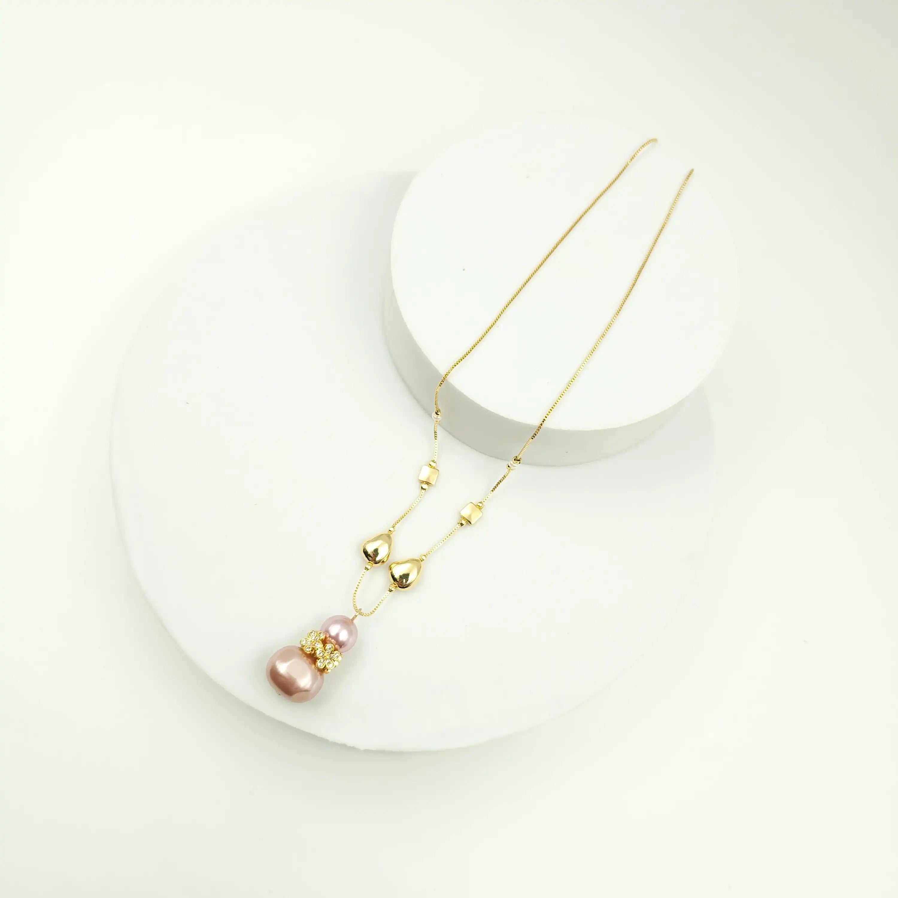Shell Pearl Garden Dainty Necklace