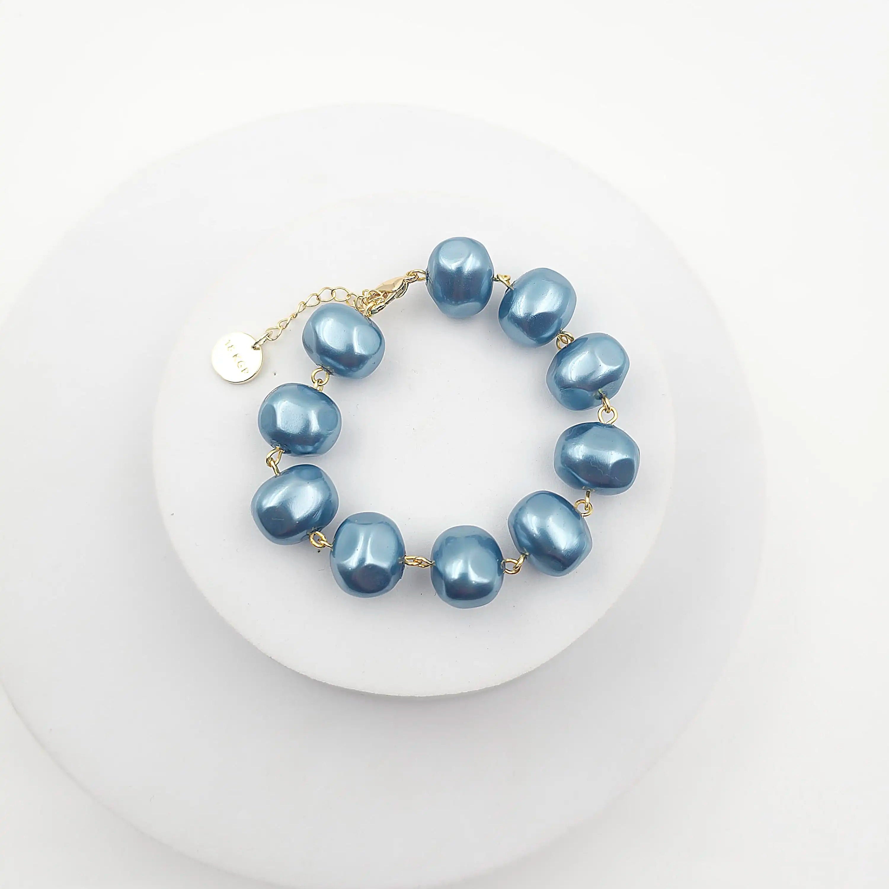 Shell Pearl Bracelet