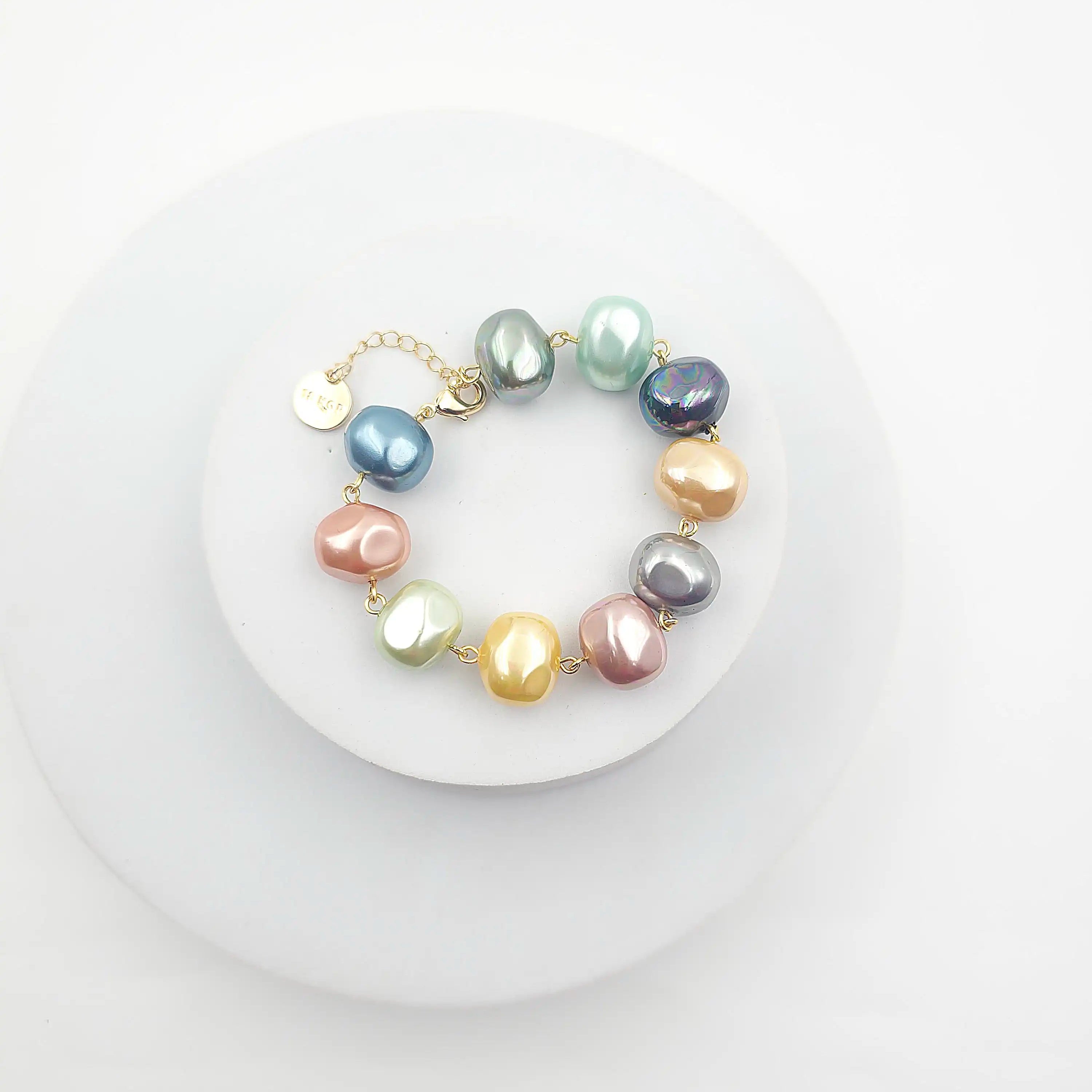 Shell Pearl Bracelet