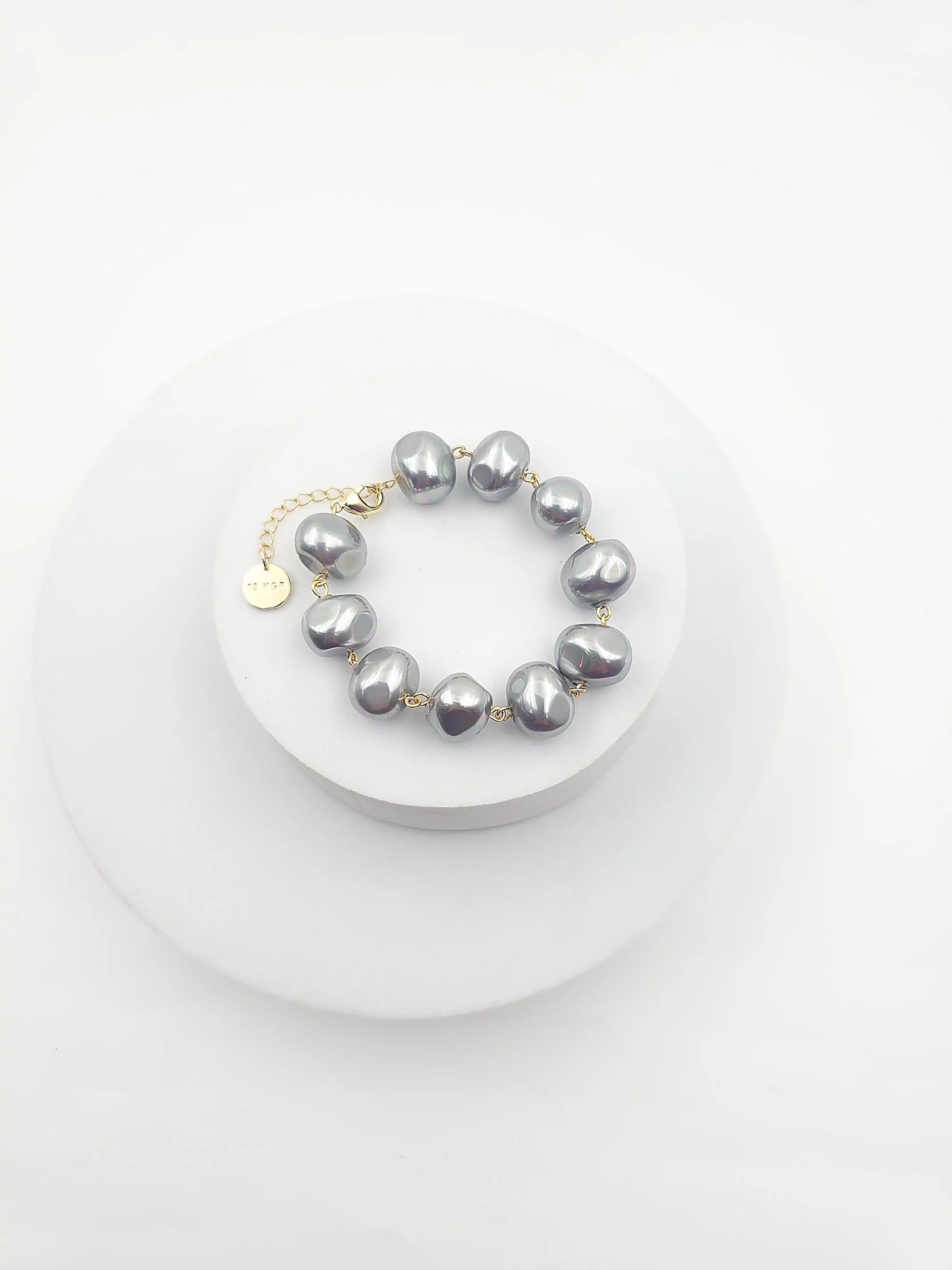 Shell Pearl Bracelet