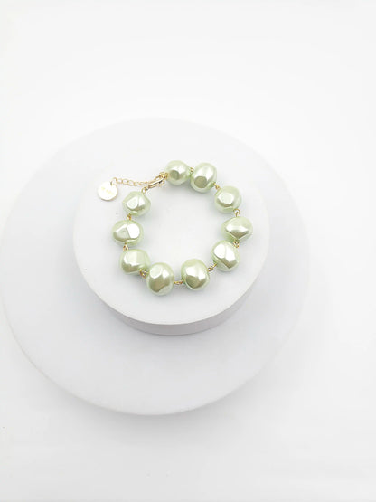 Shell Pearl Bracelet