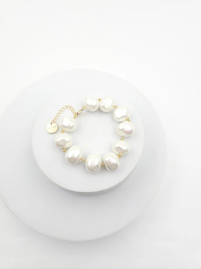 Shell Pearl Bracelet