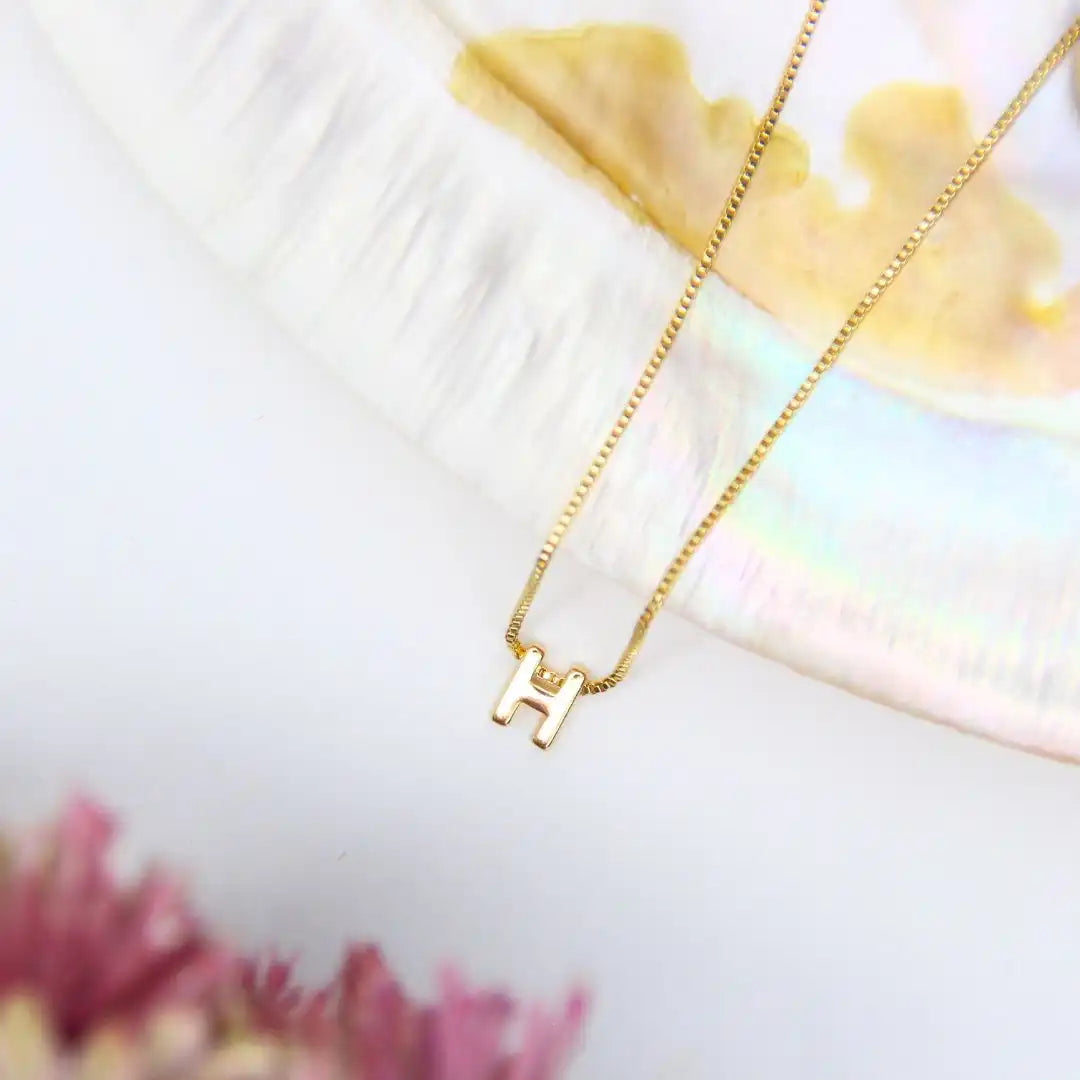 Small Alphabet Pendant Chain