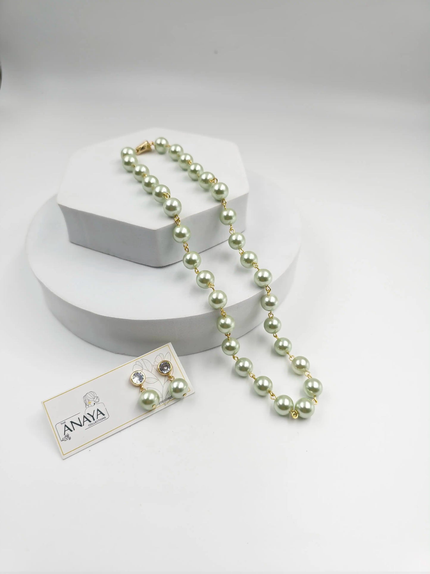 Small Shell Pearl Necklace Set