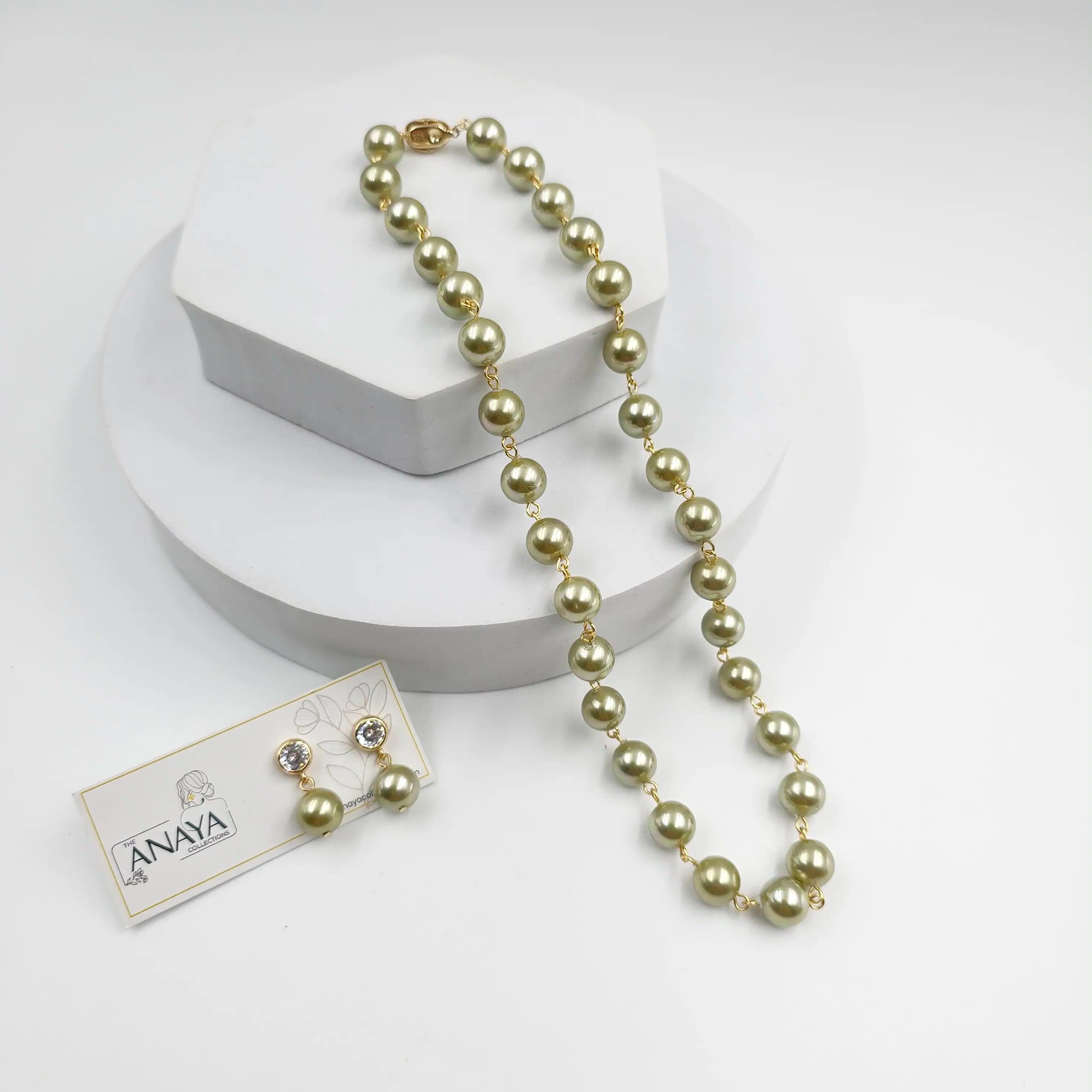 Small Shell Pearl Necklace Set