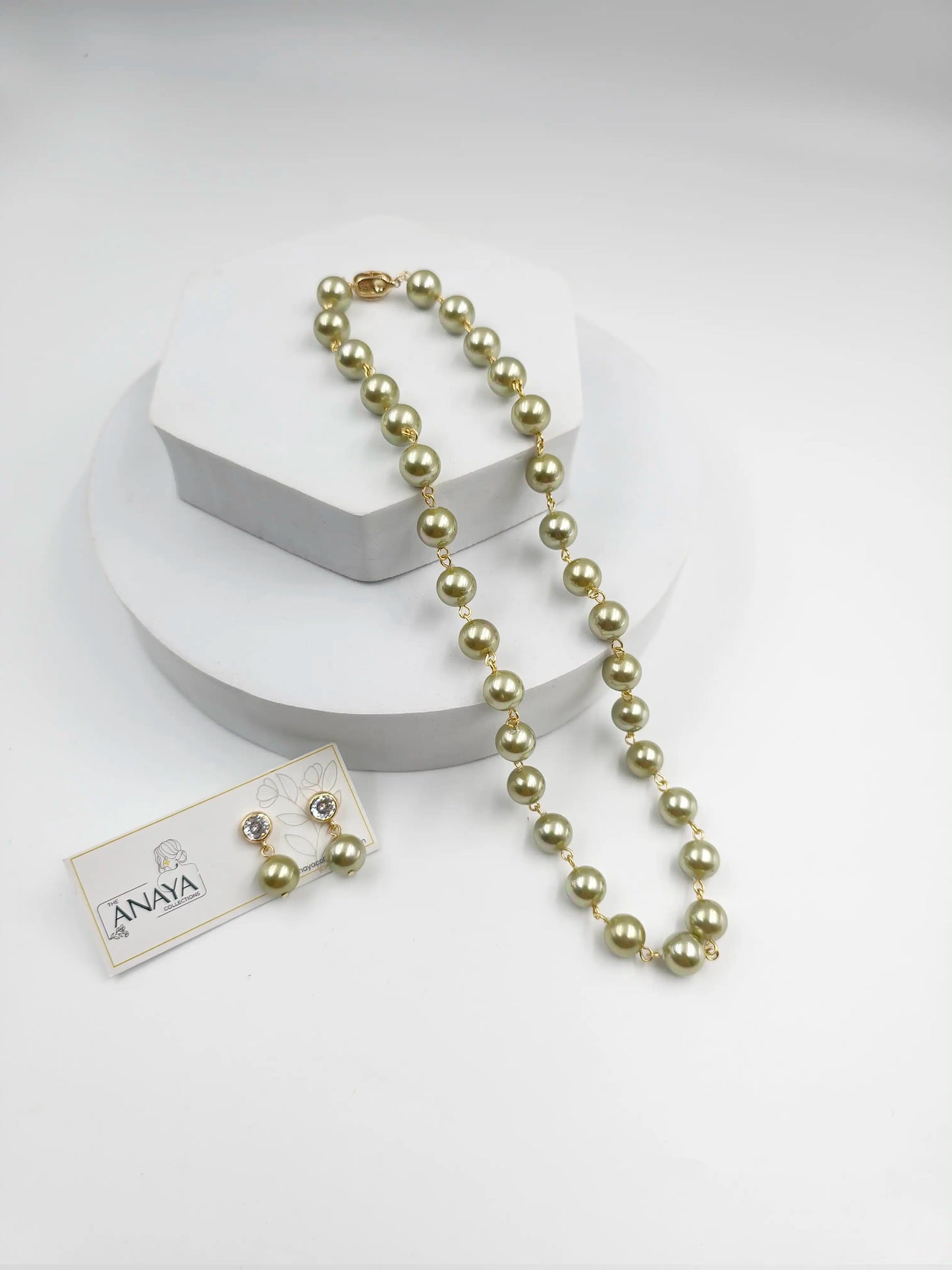 Small Shell Pearl Necklace Set