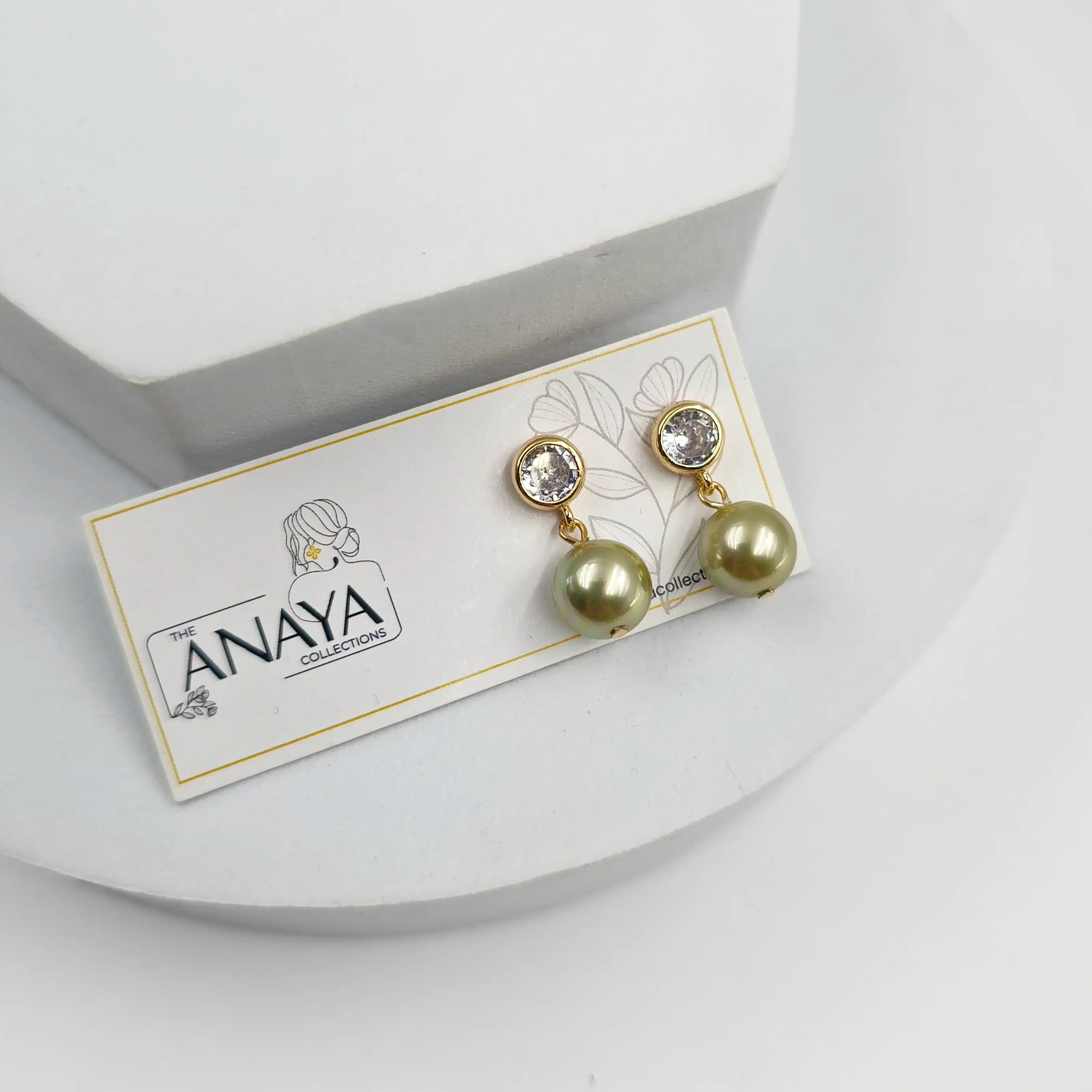 Small Shell Pearl Necklace Set