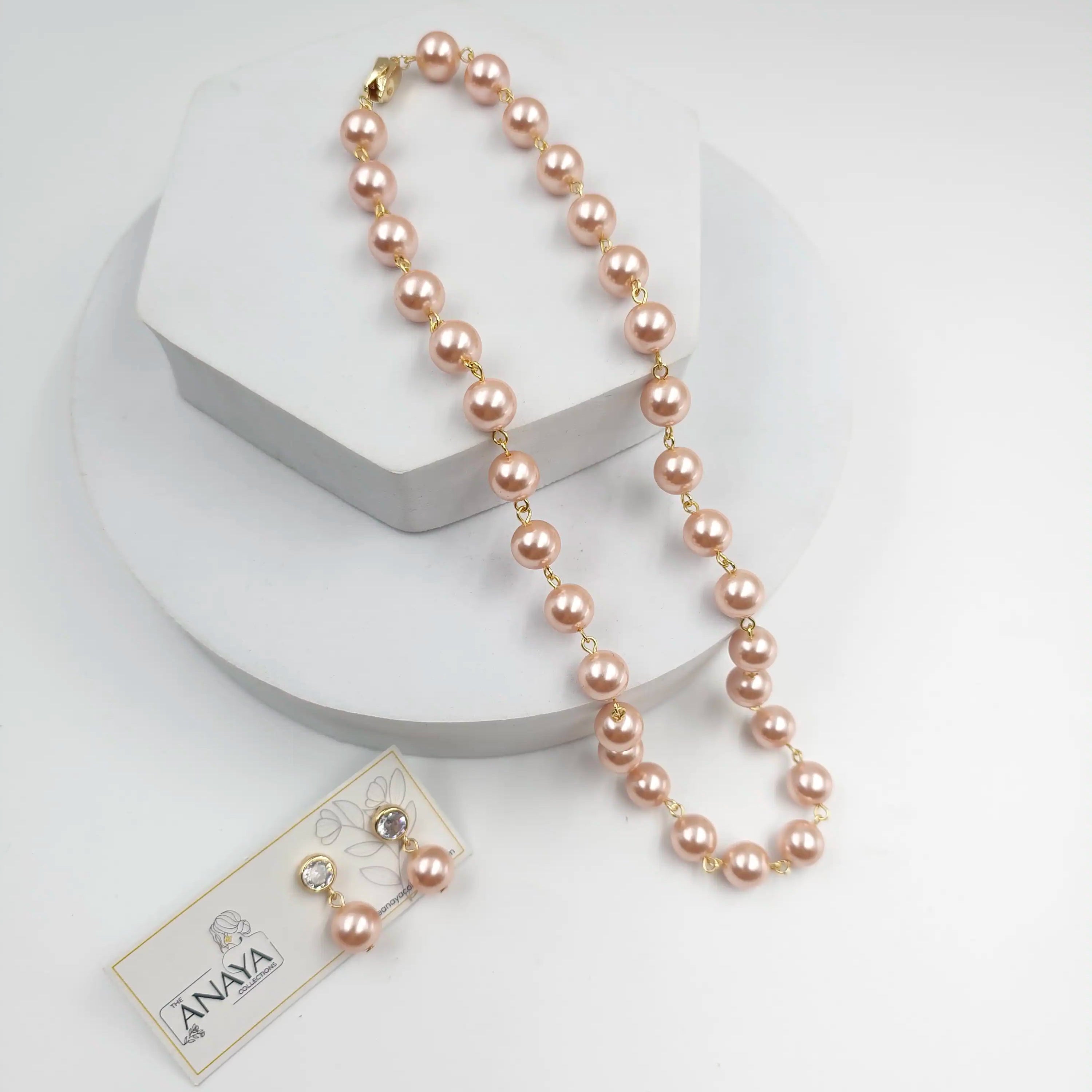 Small Shell Pearl Necklace Set