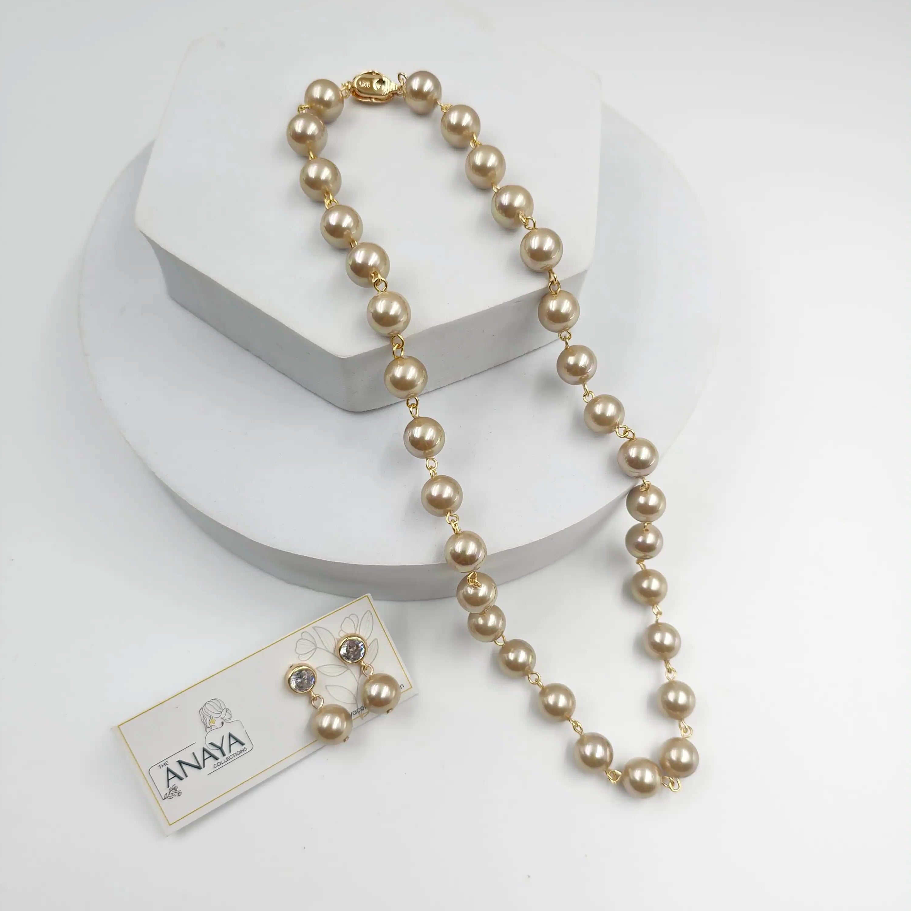 Small Shell Pearl Necklace Set