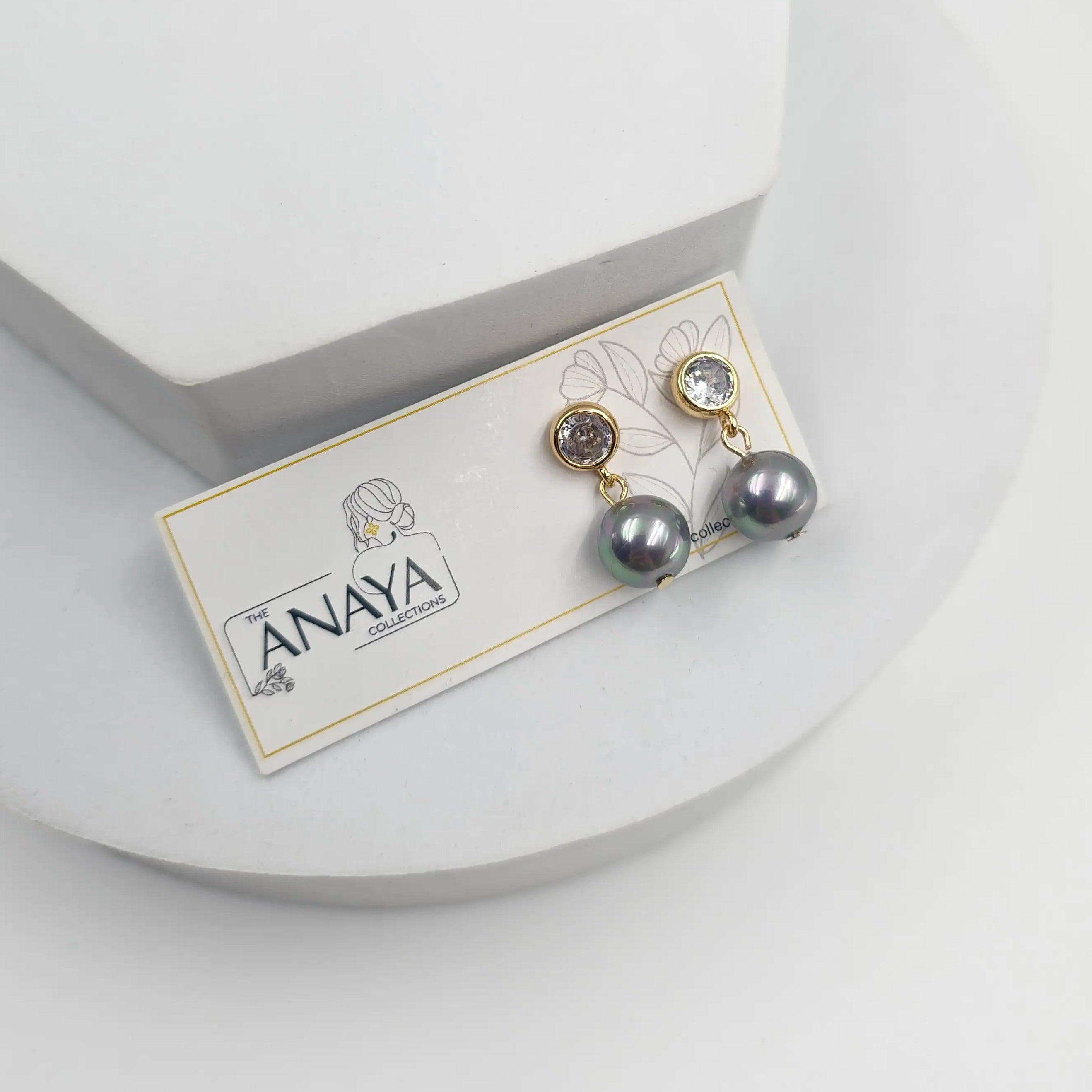 Small Shell Pearl Necklace Set