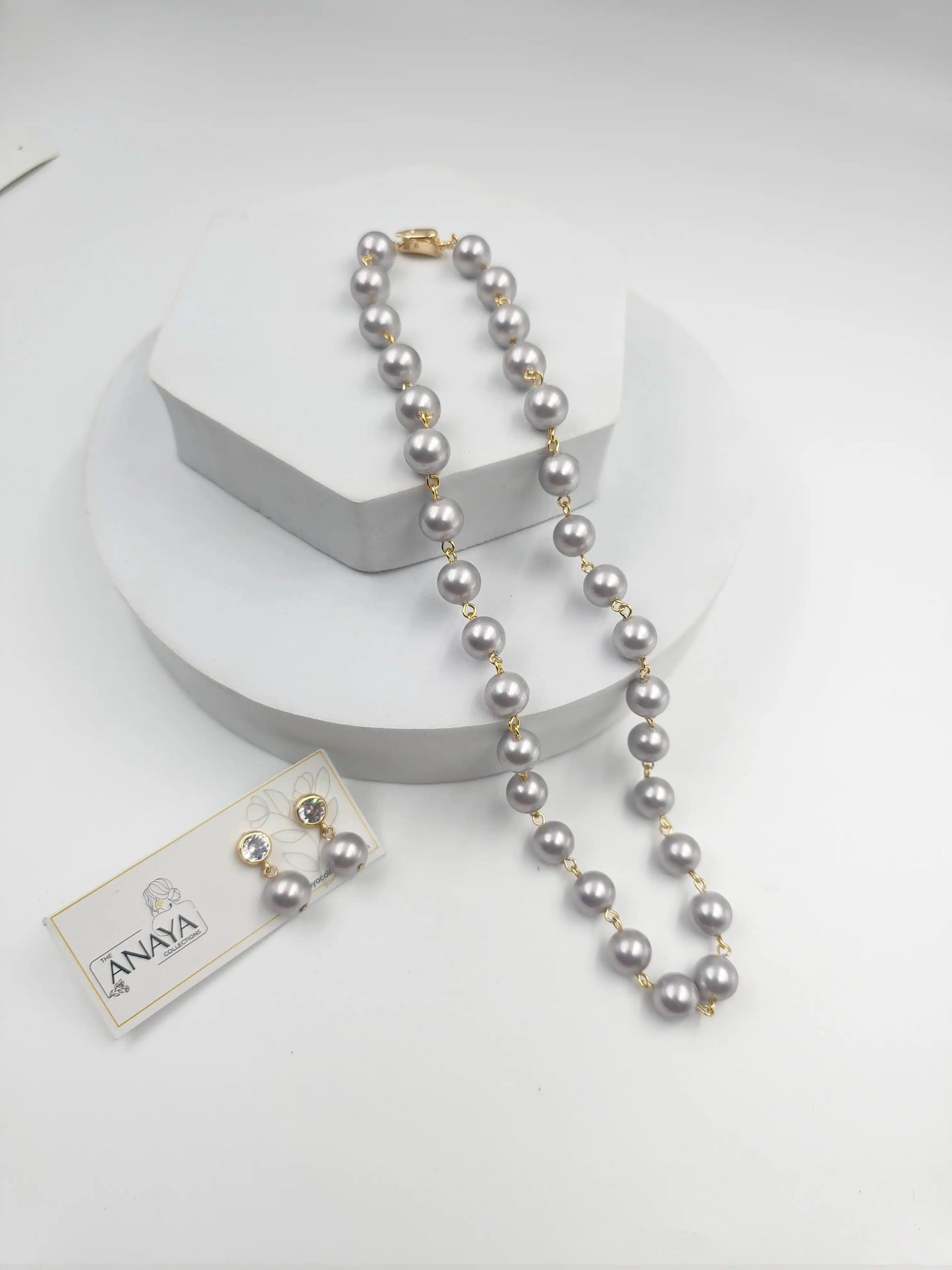 Small Shell Pearl Necklace Set