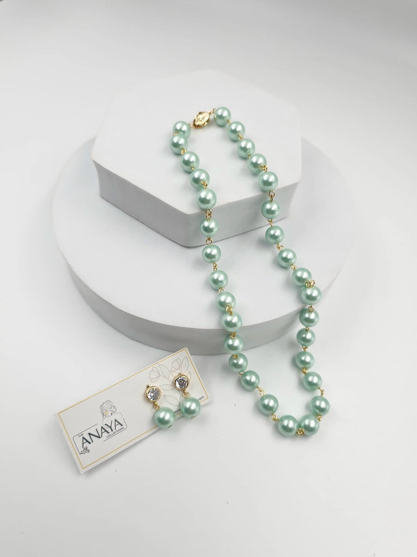 Small Shell Pearl Necklace Set