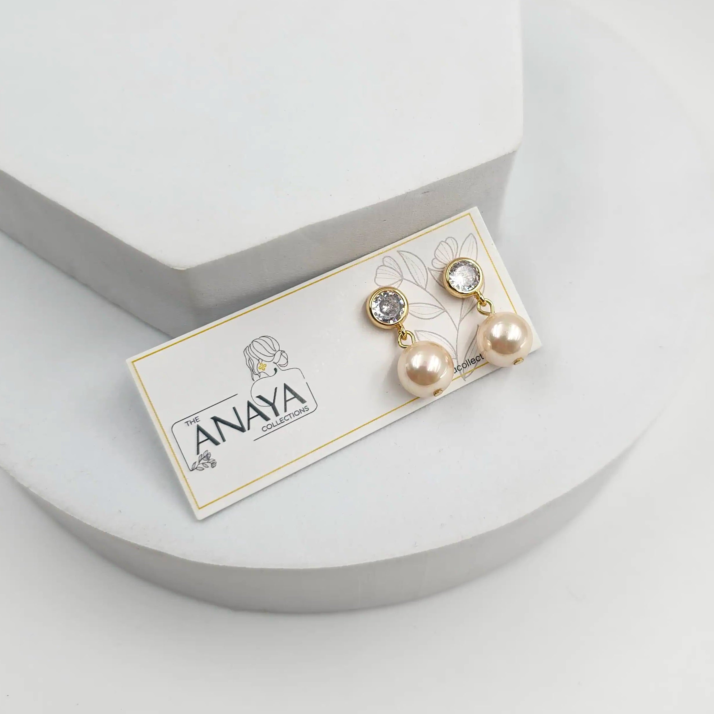 Small Shell Pearl Necklace Set