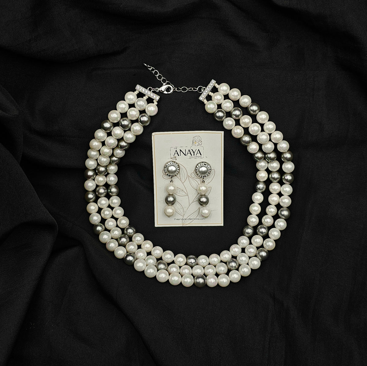 Triple Layered Shell Pearl Choker Set