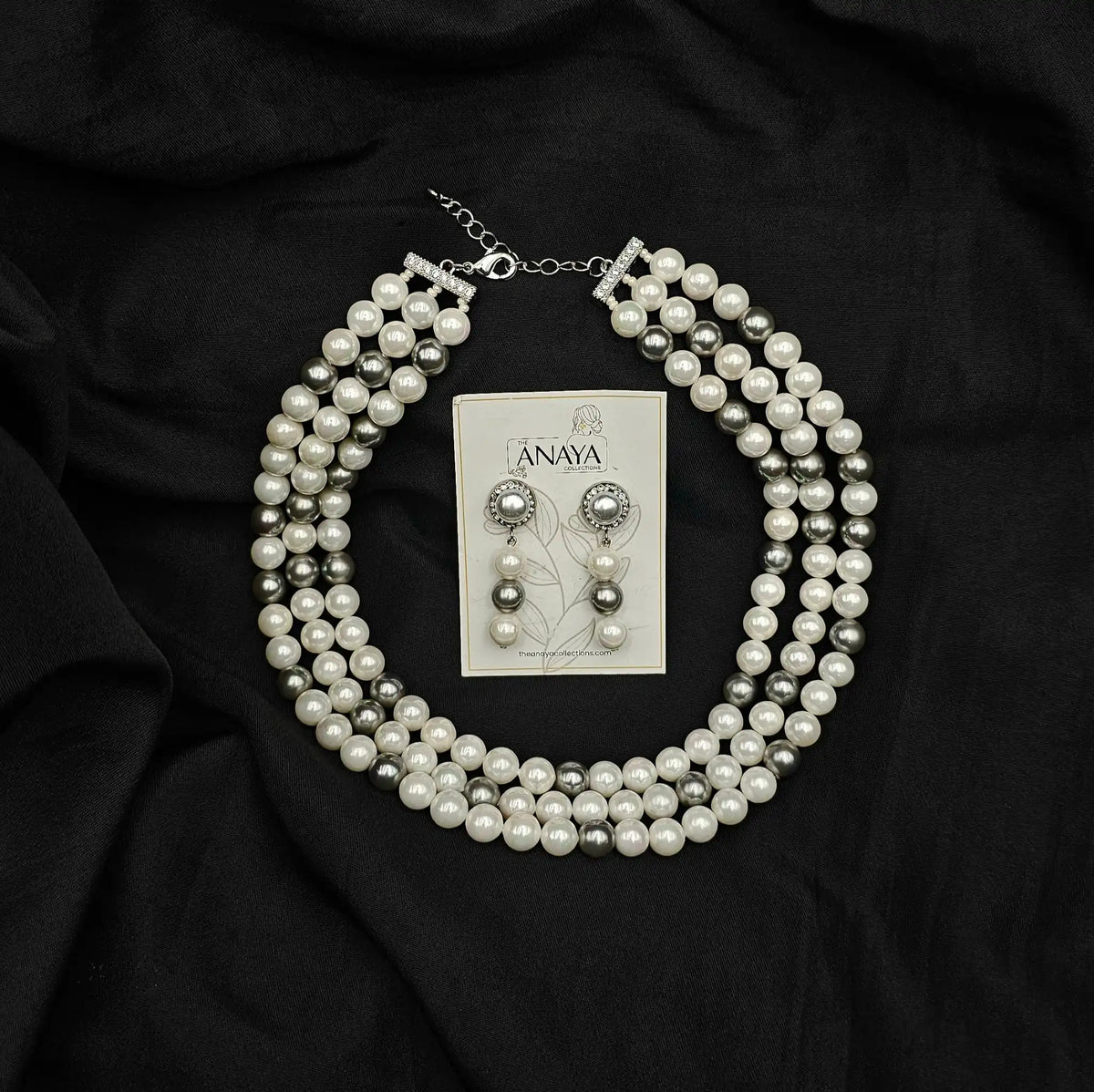 Triple Layered Shell Pearl Choker Set