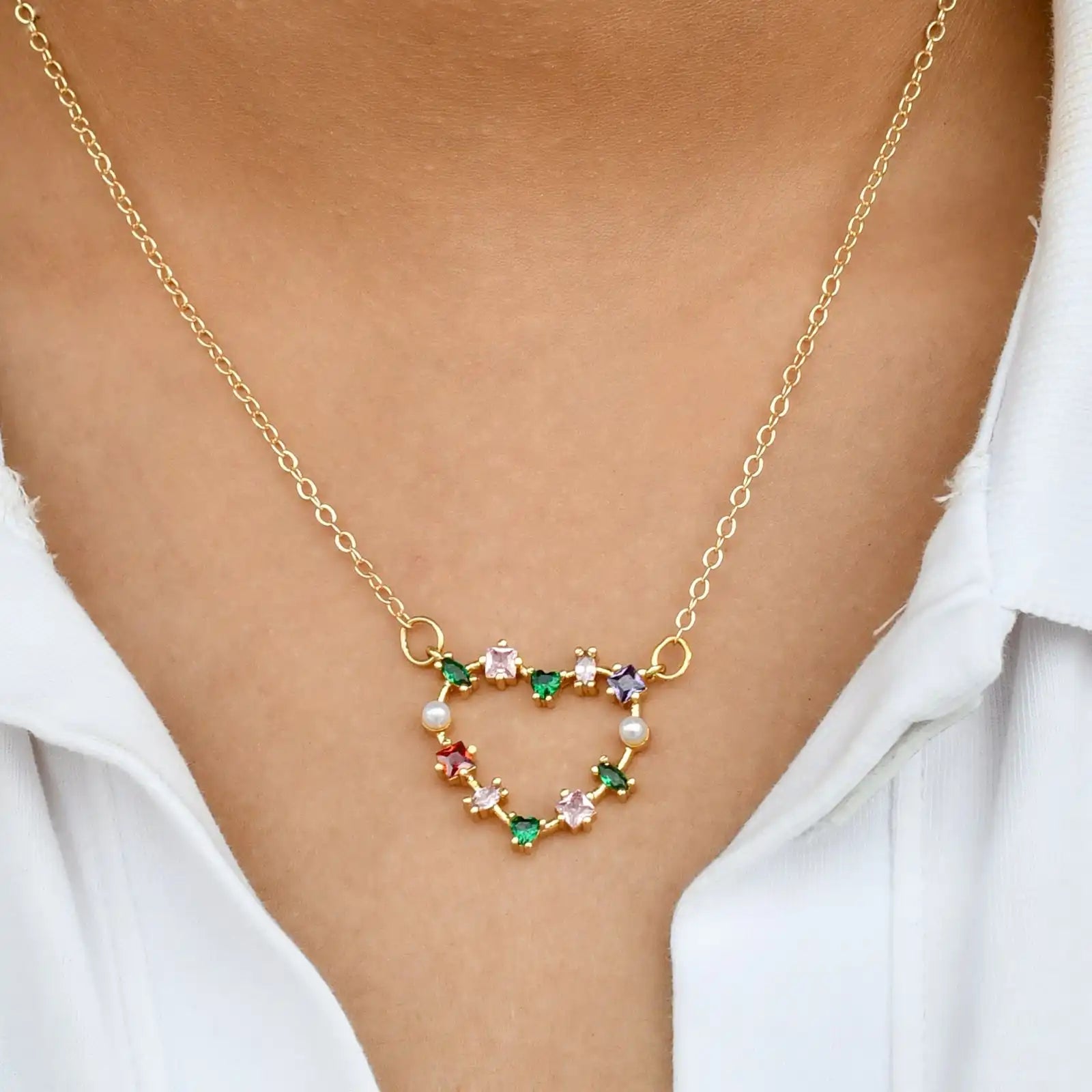 Wreath of Love Pendant Chain