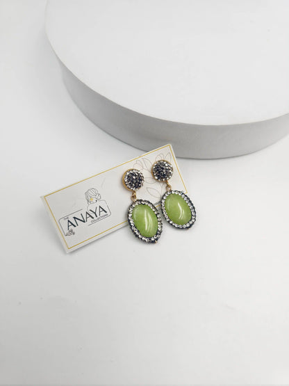 Double Line Agates With Baroque Set