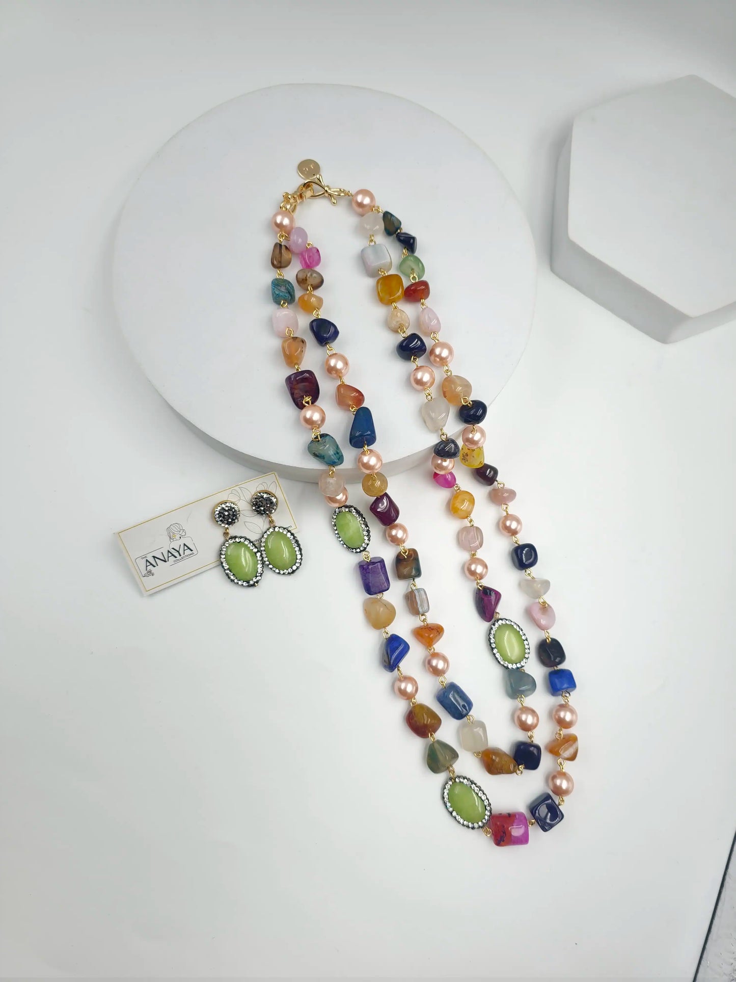 Double Line Agates With Baroque Set