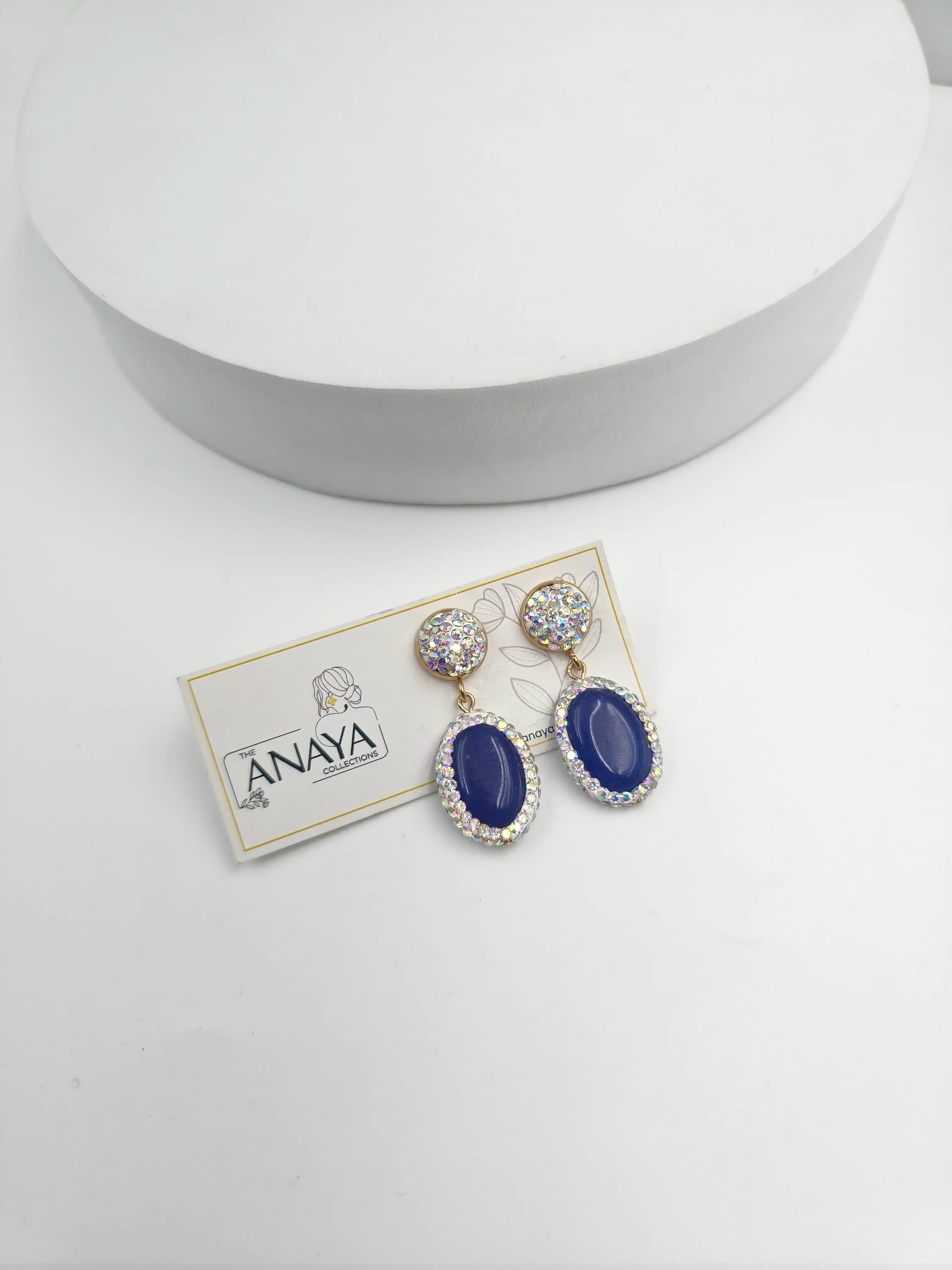 Double Line Agates With Baroque Set