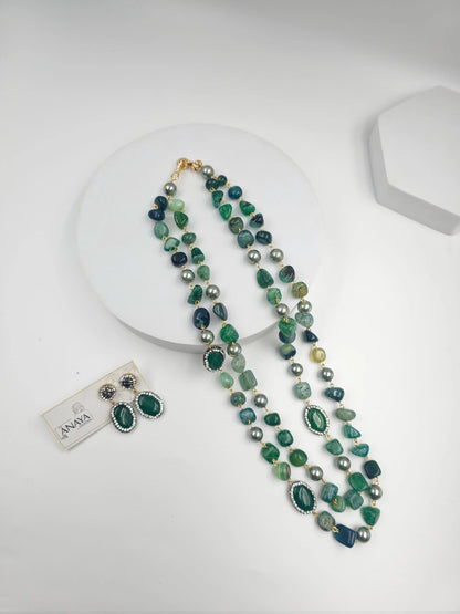 Double Line Agates With Baroque Set