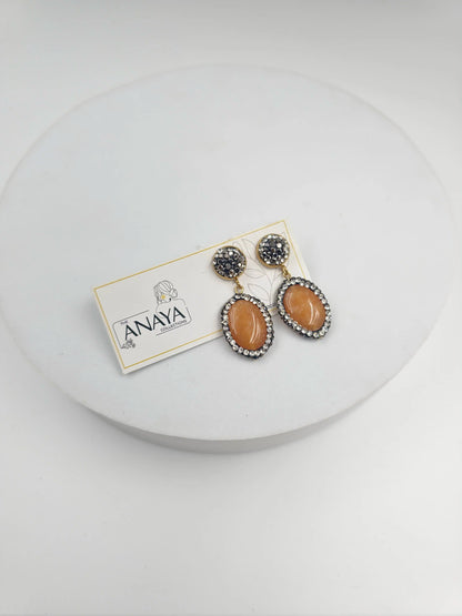 Double Line Agates With Baroque Set