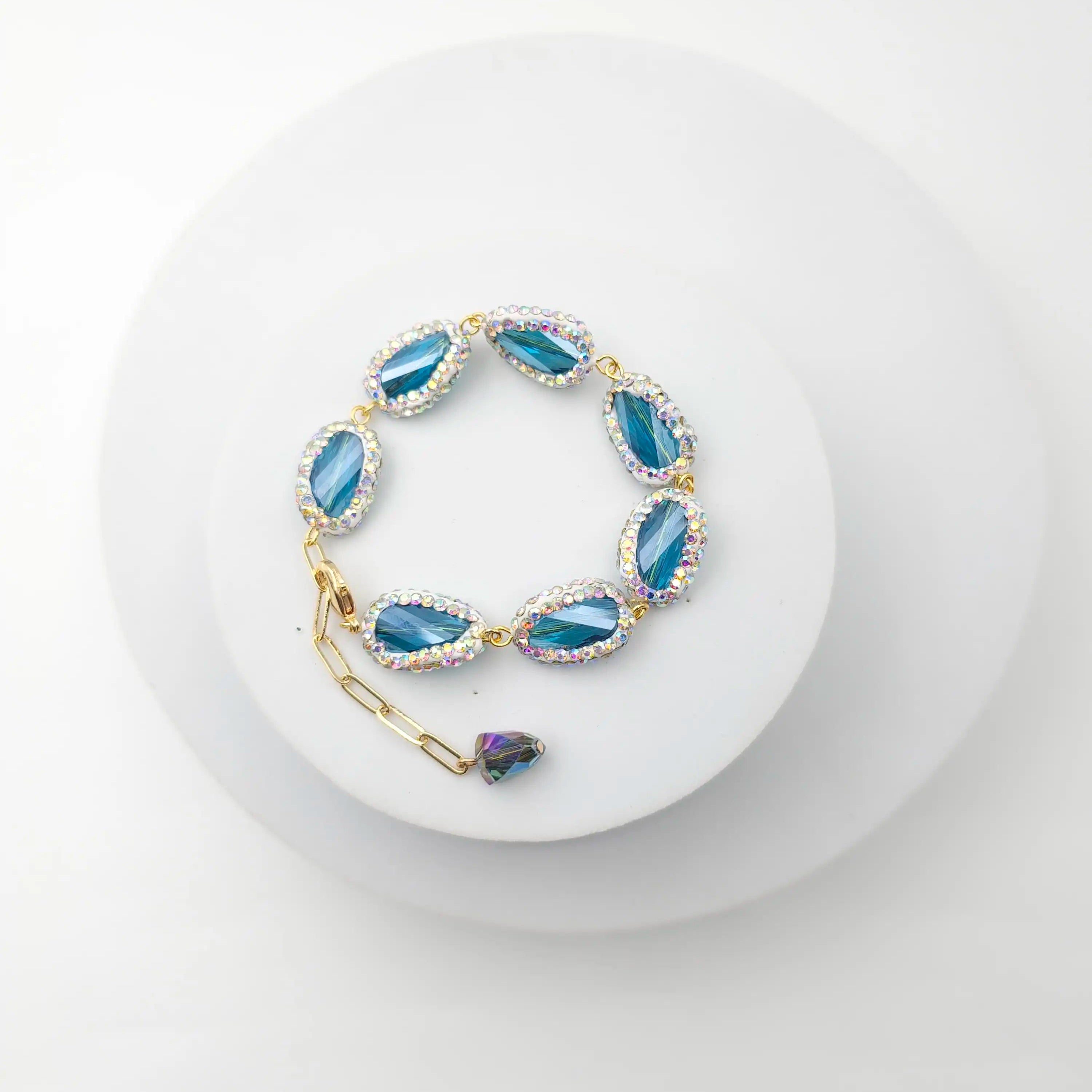 Regal Pearl Drop Bracelet