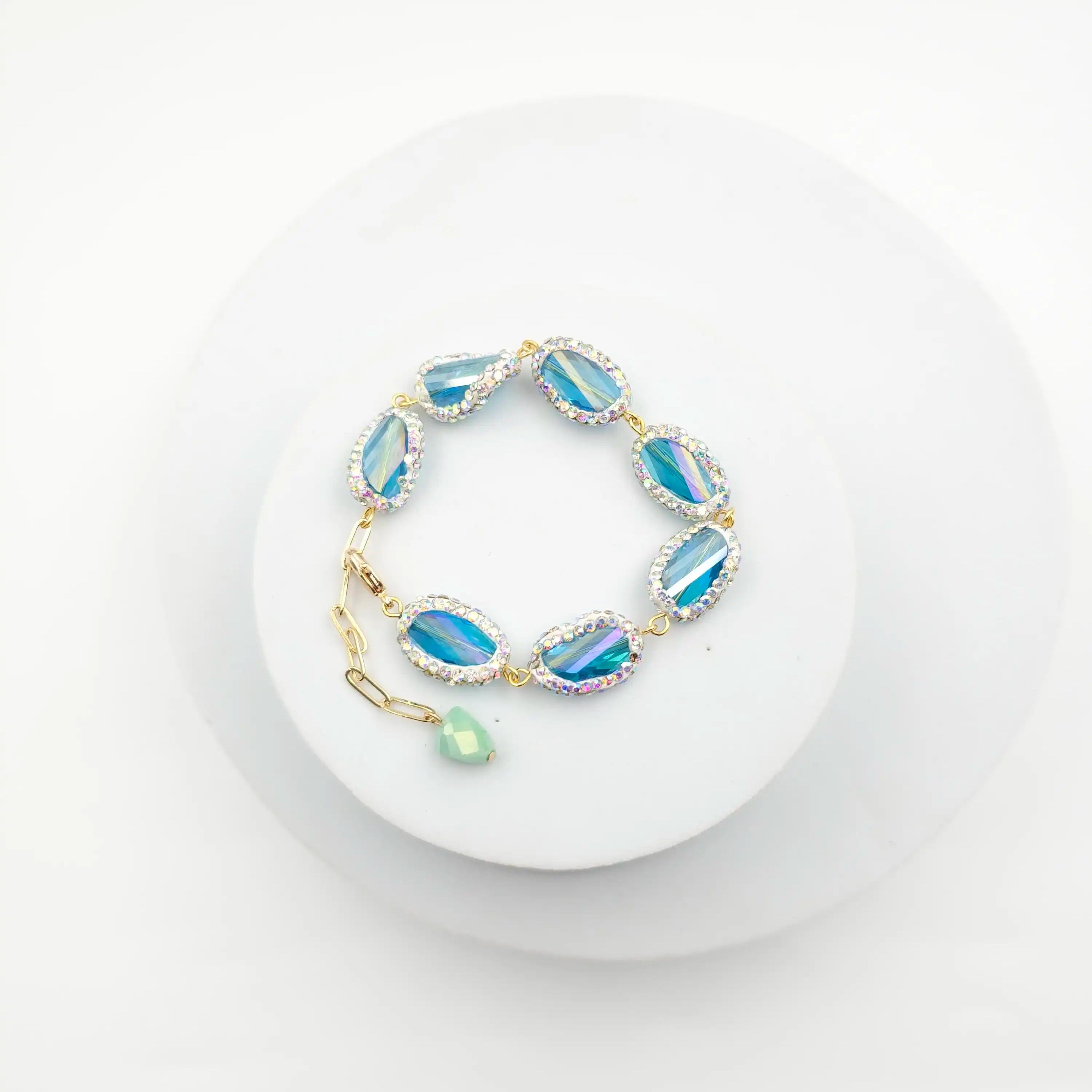 Regal Pearl Drop Bracelet