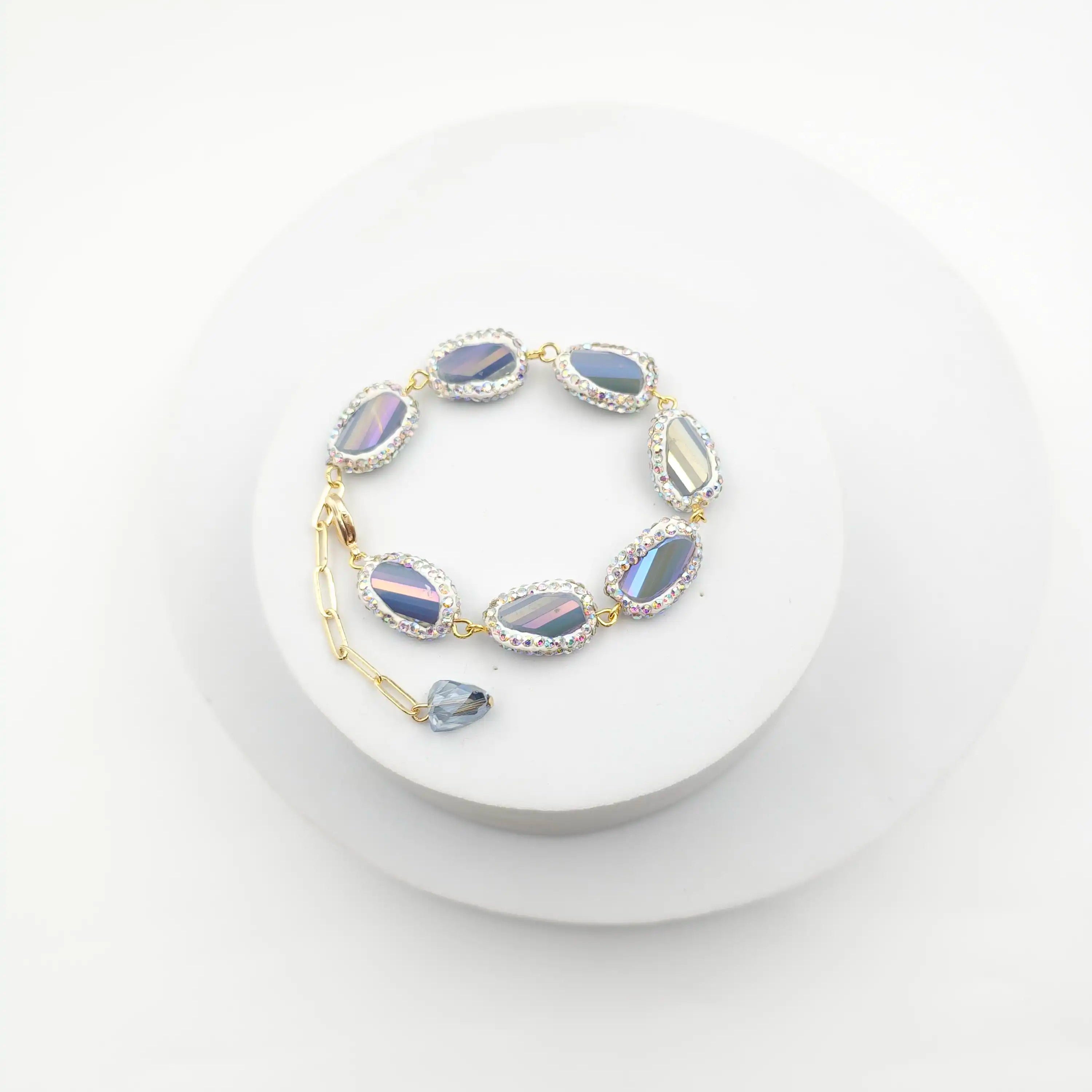 Regal Pearl Drop Bracelet